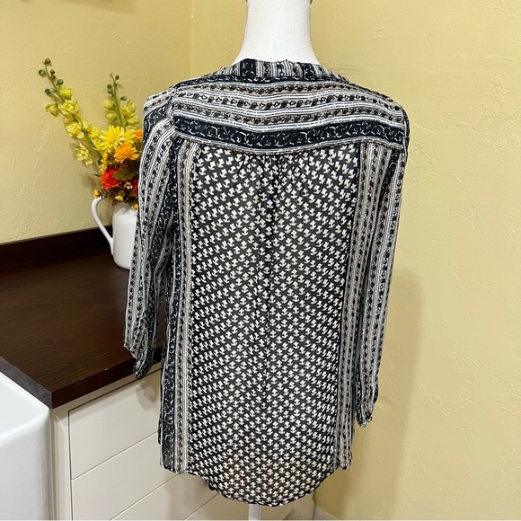 Lucky Brand Sheer top - Picture 2 of 6